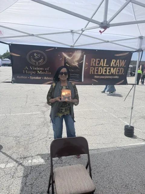 Hopeful Readers at Gurnee Mills, Gurnee, IL